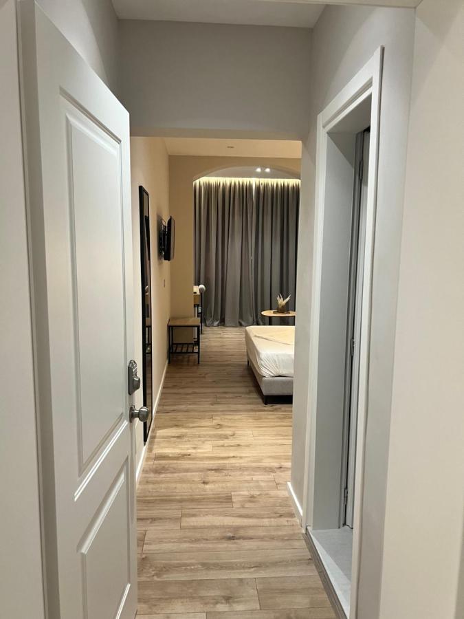 Enzo Rooms & Apartment Blloku Tirana Exterior foto