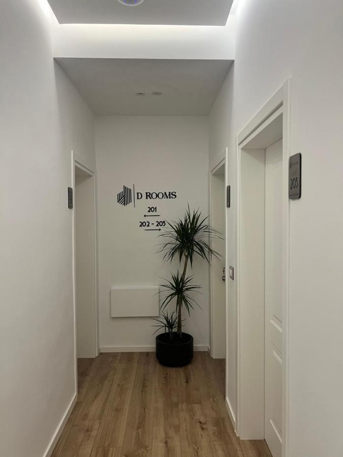 Enzo Rooms & Apartment Blloku Tirana Exterior foto